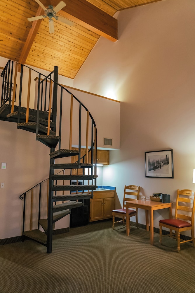 The Inn At Holiday Valley - photo 12