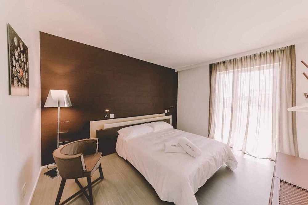 Suite 10 Home Design & Spa — 4-Star Luxury Hotel in Polignano A Mare, Italy
