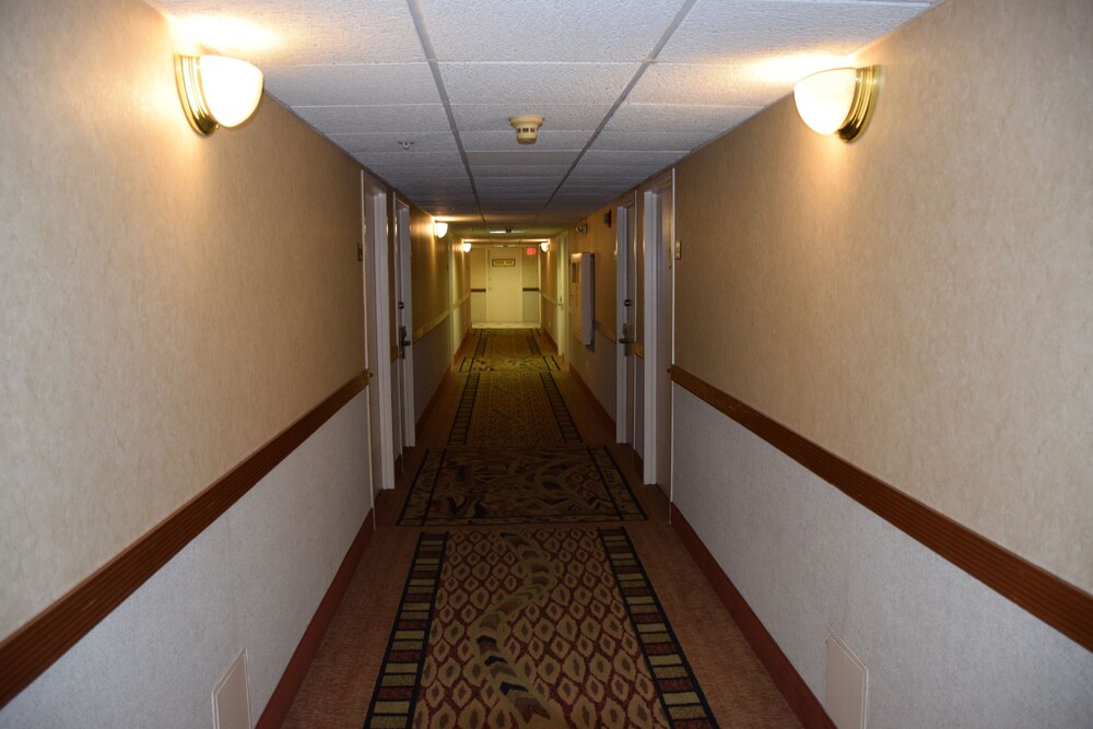 E Hotel Banquet & Conference Center - photo 59