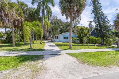 29 Palms in Anna Maria, United States