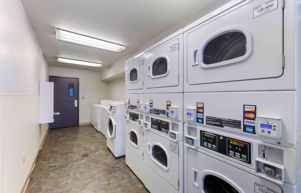 WoodSpring Suites Cleveland Avon - photo 21