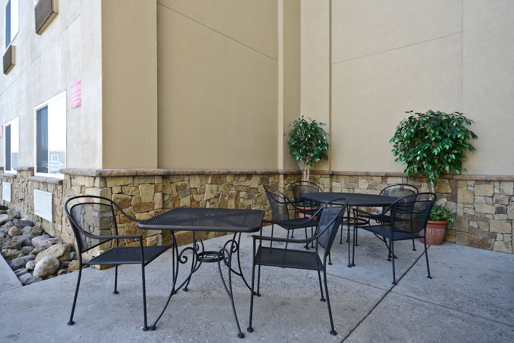 Yellowstone Westgate Hotel - photo 38