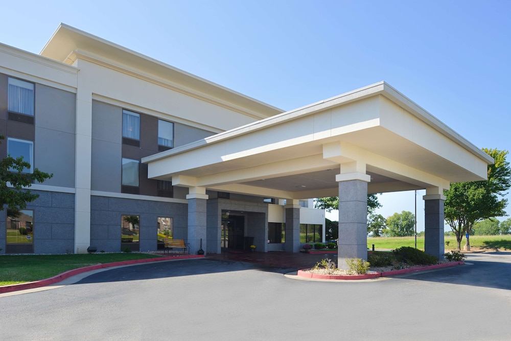 Hampton Inn Tulsa Sand Springs - photo 55