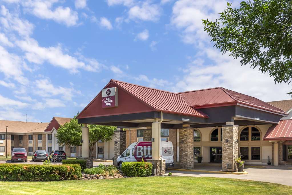 Best Western Plus Ramkota Hotel - featured photo