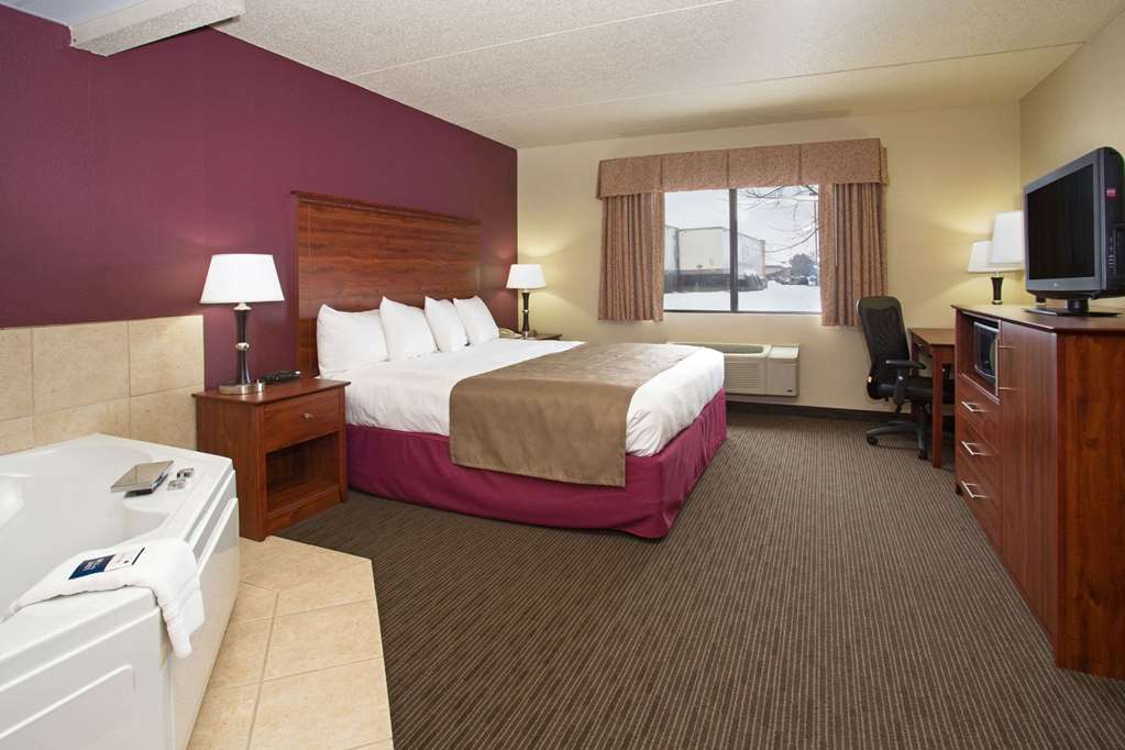 AmericInn by Wyndham New London - photo 16