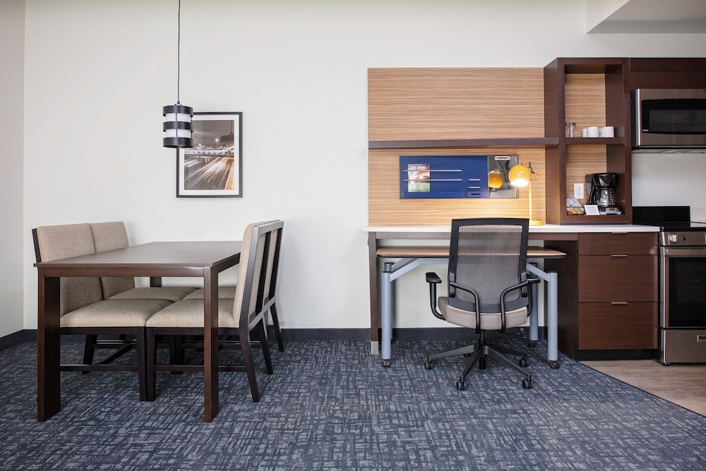 TownePlace Suites by Marriott Orlando Airport - photo 5