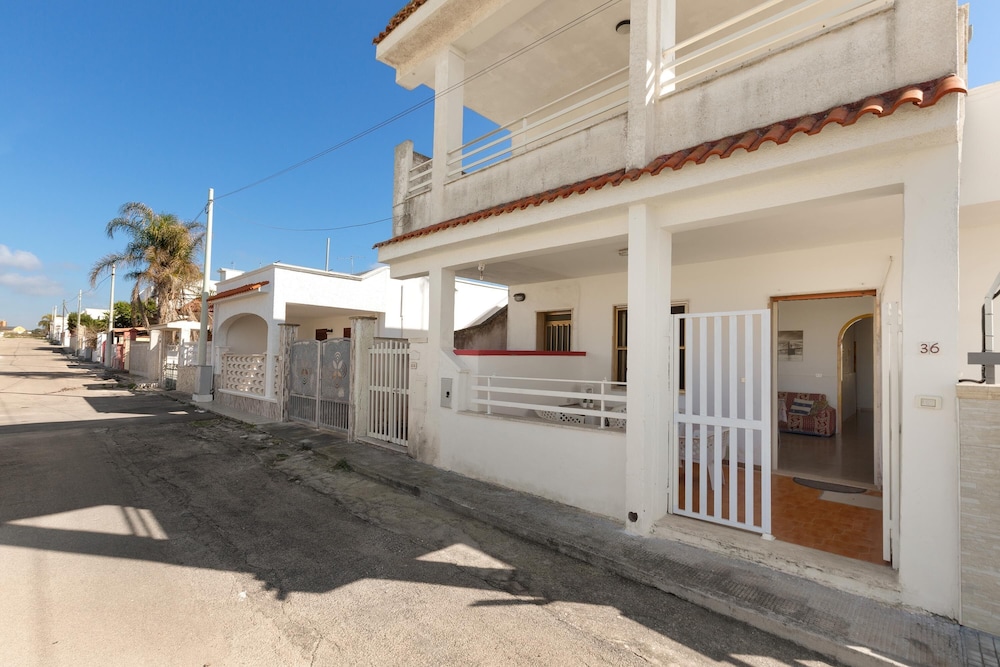 3760 Villino Pamela by Barbarhouse in Porto Cesareo, Italy