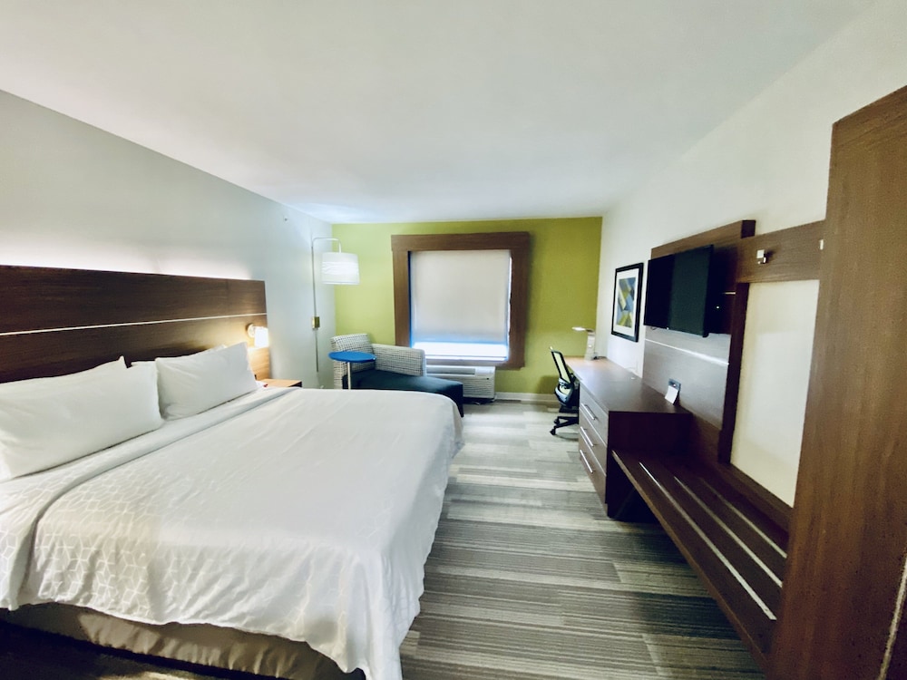 Holiday Inn Express Pineville Alexandria Area by IHG - photo 37