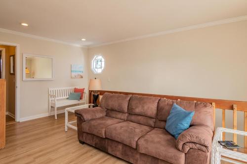 A Beach Music Paradise Too by Oak Island Accommodations - photo 5