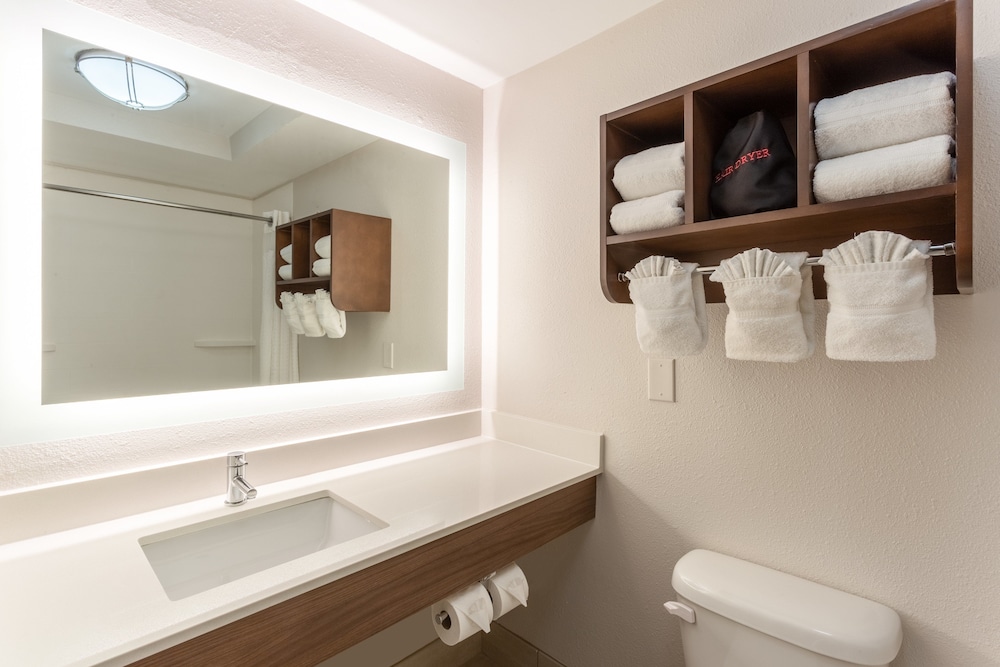 Holiday Inn Express & Suites Scottsburg by IHG - photo 23