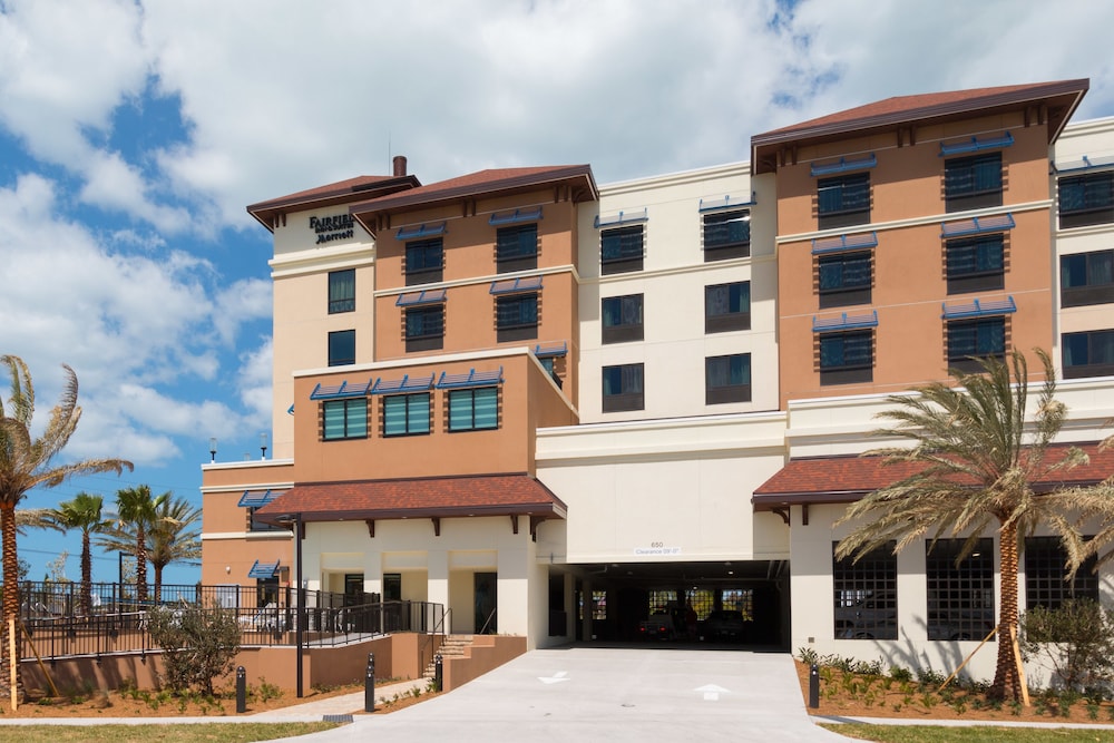 Fairfield Inn & Suites by Marriott Clearwater Beach - photo 26