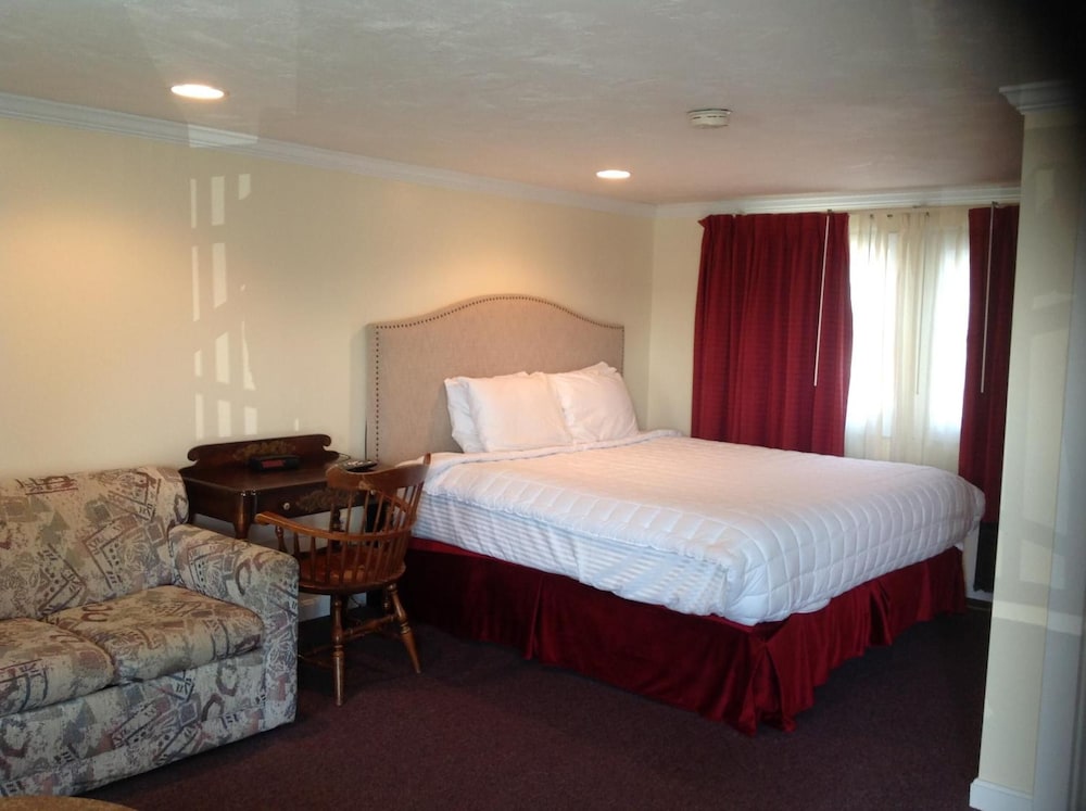 The Tides Motel - photo 16