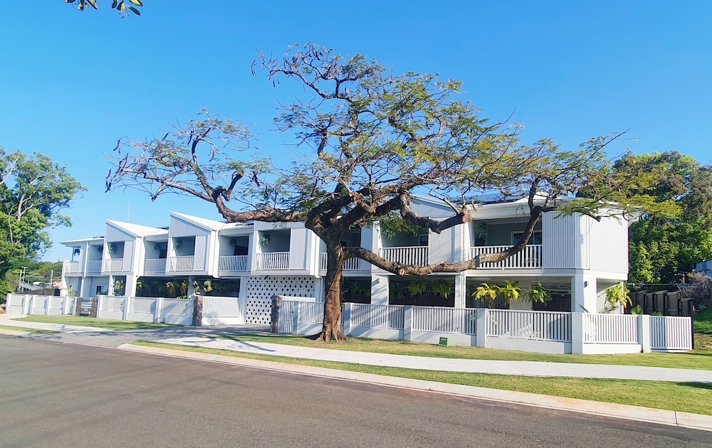 One on Harris Apartments — 4-Star Luxury Hotel in Wellington Point, Australia
