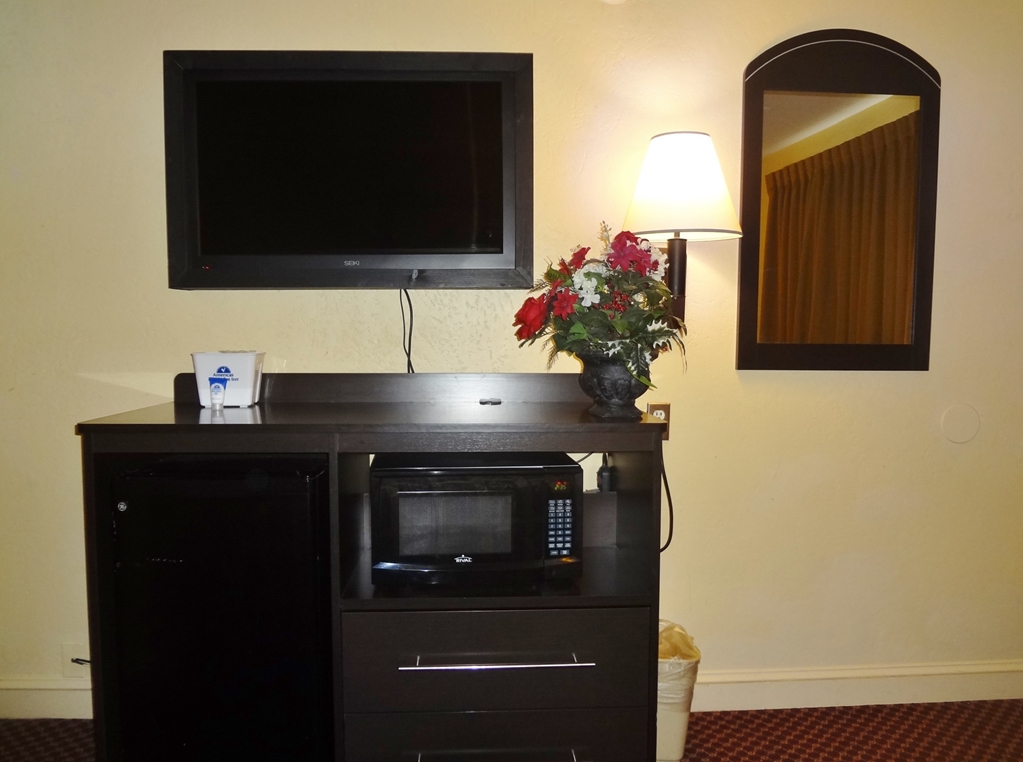 Americas Best Value Inn Goldsboro - photo 10