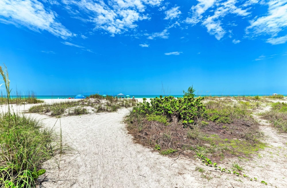 Anna Maria Island Beach Palace - photo 7