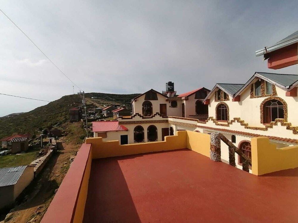Hostal Jallalla — Yumani — photo 2