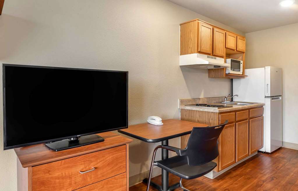 Extended Stay America Select Suites Wichita North - photo 15