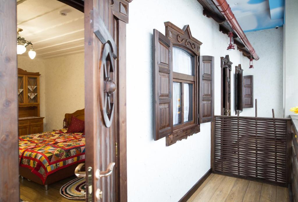 Gnezdo berkuta in Surgut, Russia