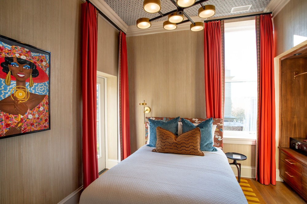 The Bell Athens By Kasa Living - photo 22