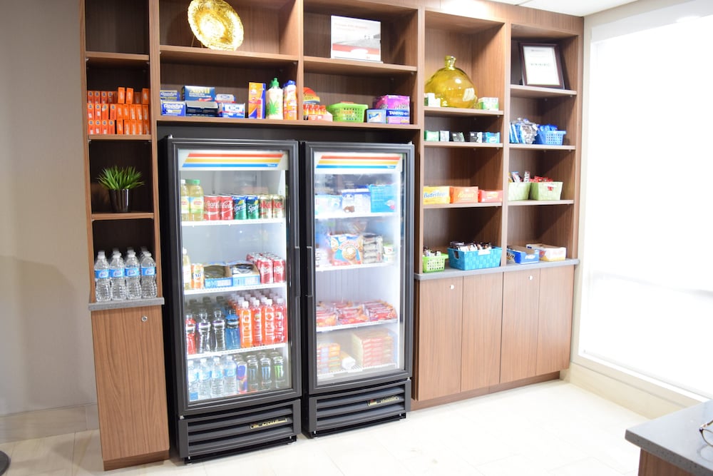 Holiday Inn Express Hotel & Suites West I 10 by IHG - photo 42