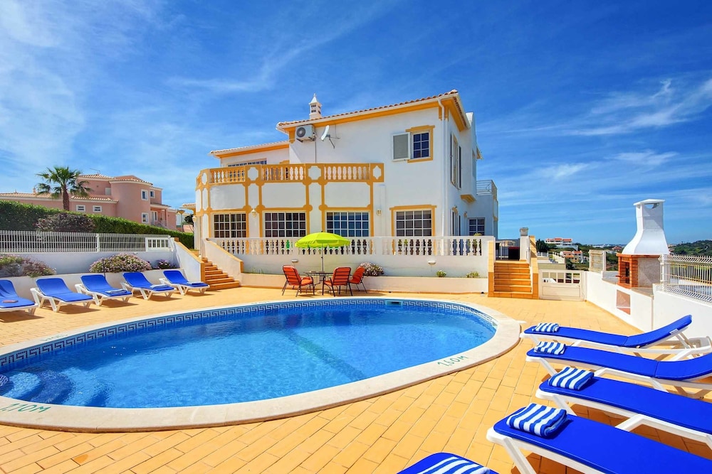 Villa Sunny — 4-Star Luxury Hotel in Albufeira, Portugal