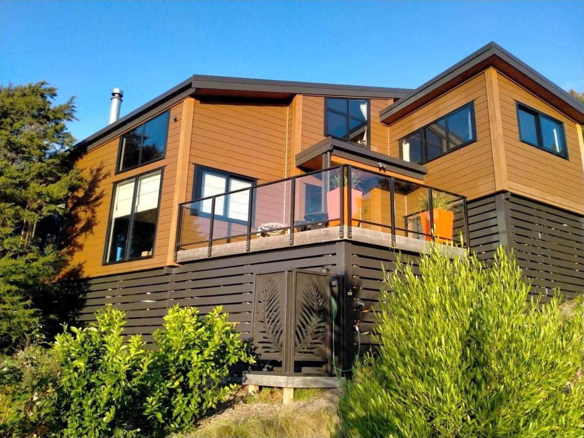 Treetops Lookout - carbon neutral hotel in Unknown City