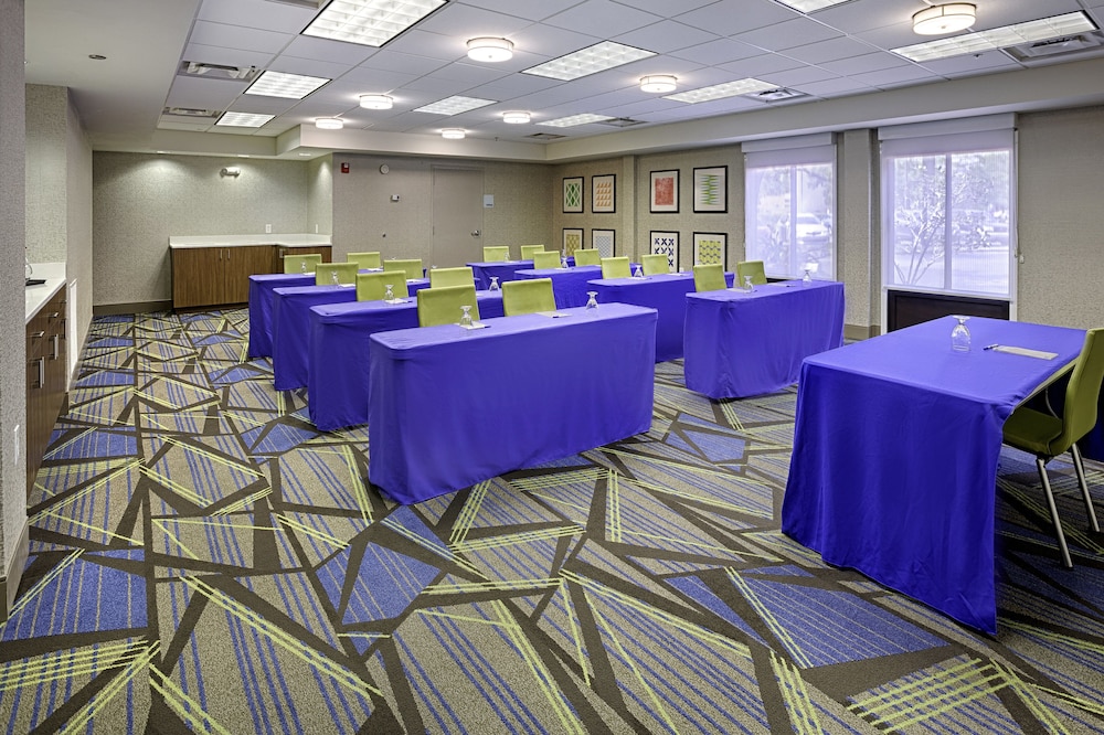 Holiday Inn Express Hotel & Suites Jacksonville South by IHG - photo 40
