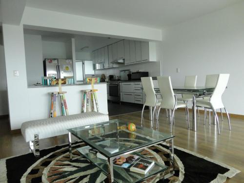 San Borja bello apartamento — 4-Star Luxury Hotel in Lima, Peru