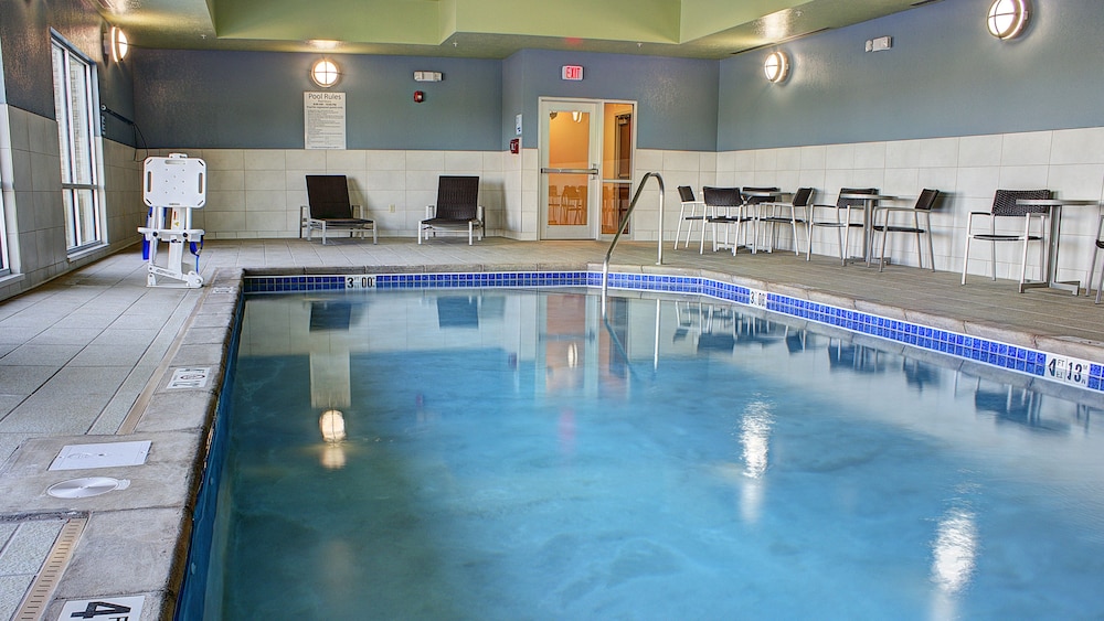Holiday Inn Express & Suites Spencer by IHG - photo 16