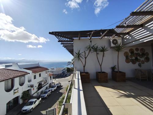 Boho Beautiful 2BD Luxe Apartment — 4-Star Luxury Hotel in Plettenberg Bay, South Africa