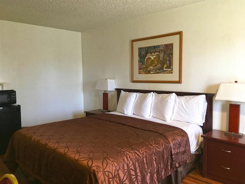 Americas Best Value Inn El Cajon San Diego - photo 5