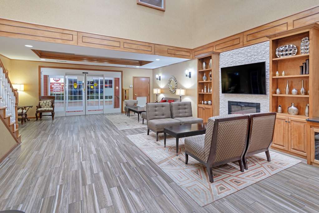 Best Western Plus Bradbury Inn & Suites - photo 12