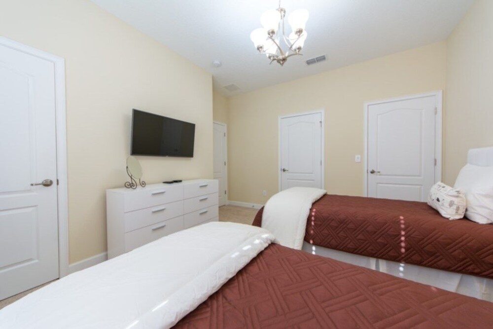Storey Lake Resort Vacation Home - photo 3