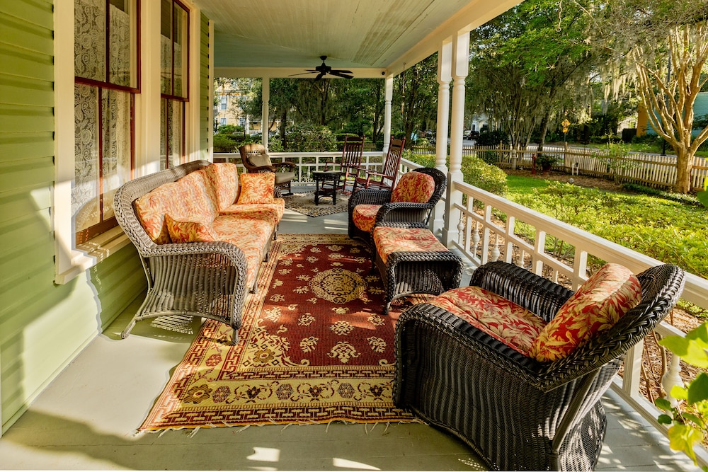 Camellia Rose Inn - photo 31