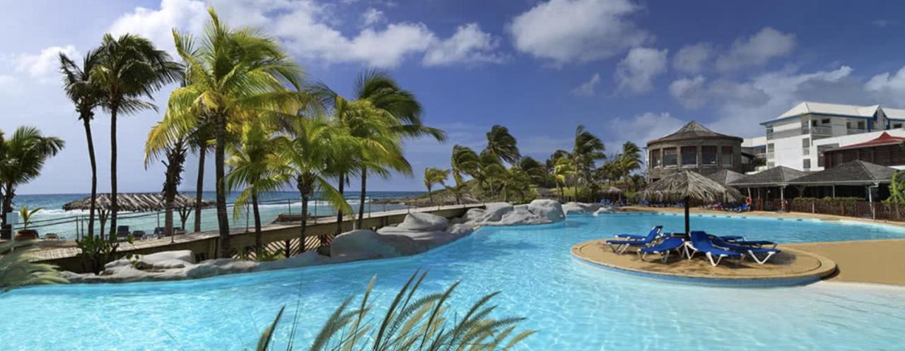 Ti Bel Soley studio climatisé vue mer réservoir d'eau parking privé — 4-Star Luxury Hotel in Saint-Francois, Guadeloupe