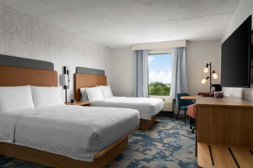 Hampton Inn Neptune Wall - photo 16