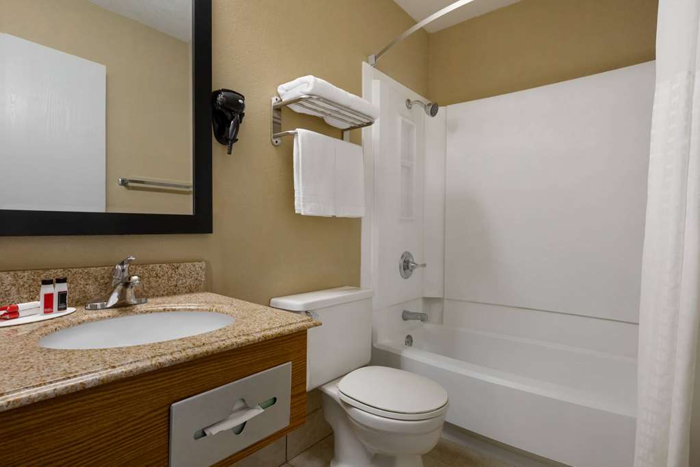 Super 8 by Wyndham Sikeston Miner Area - photo 14