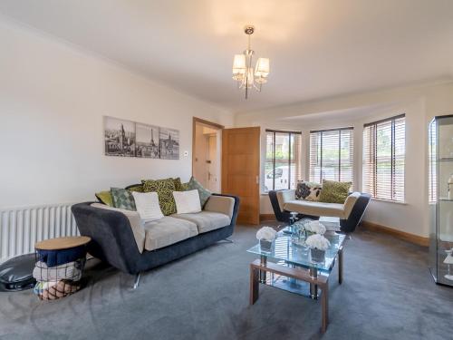Comfortable home Langdon Hills Pass the Keys