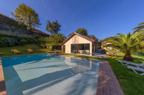 Casa de Valdemar — 4-Star Luxury Hotel in Felgueiras, Portugal
