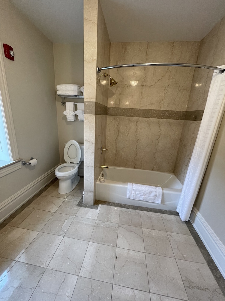 The Union Hotel - photo 16