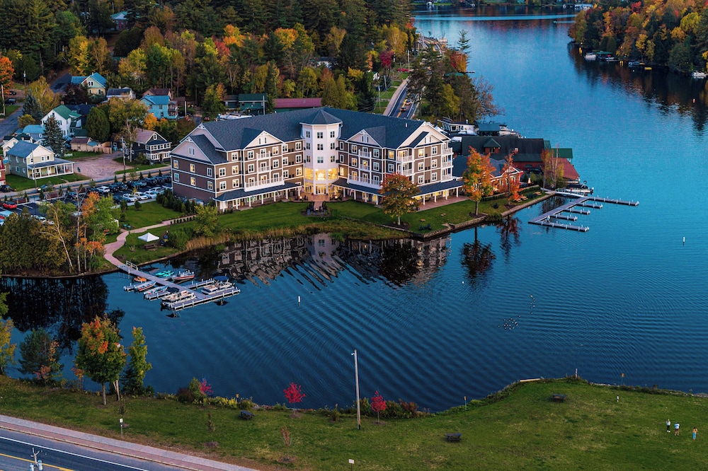 Voco Saranac Lake Waterfront An Ihg Hotel - photo 102