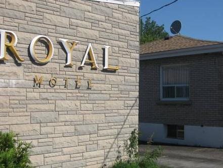 Royal Inn — Burlington