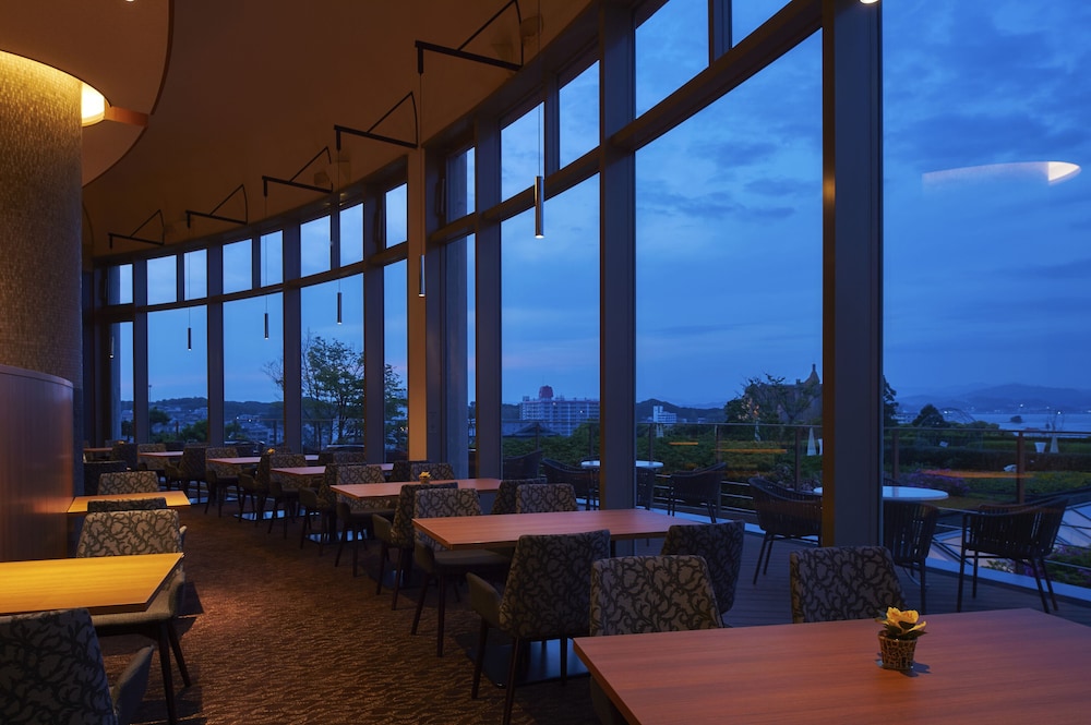 Shirahama Coganoi Resort&Spa — 4-Star Luxury Hotel in Shirahamacho-Usazakiminami, Japan