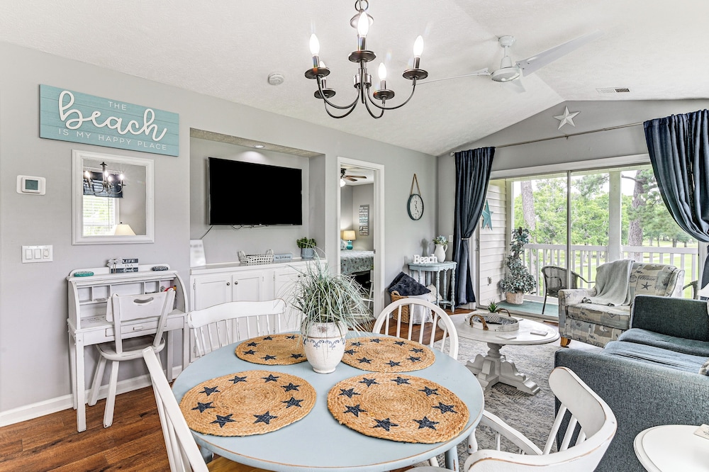 Pool Access and Golf View Myrtle Beach Retreat — 4-Star Luxury Hotel in Myrtle Beach, United States
