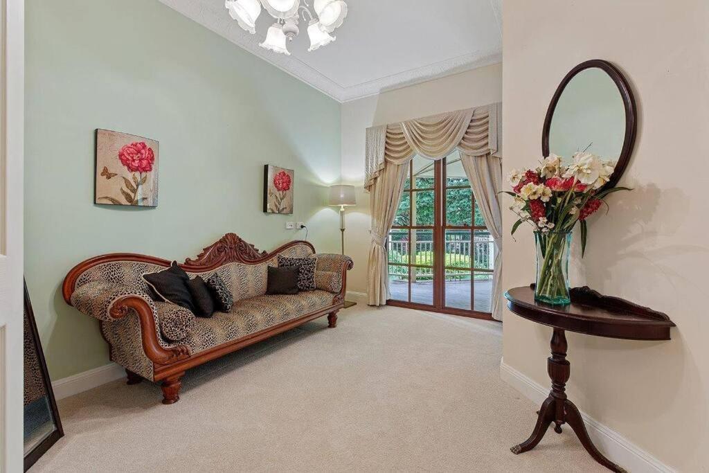 Grand Queenslander For Large Groups 5 Mins To Maleny And Montville — Maleny