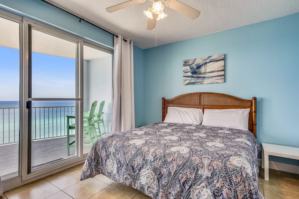 Twin Palms by Book That Condo — Panama City Beach — photo 3