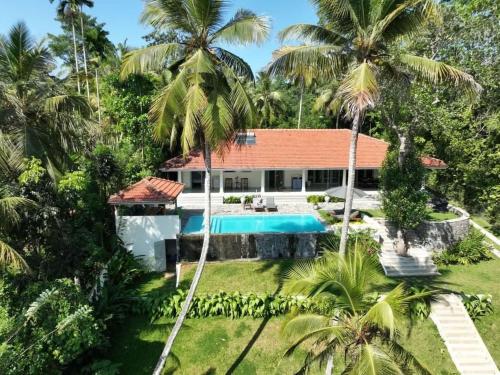 Villa Vanna — 4-Star Luxury Hotel in Unawatuna, Sri Lanka