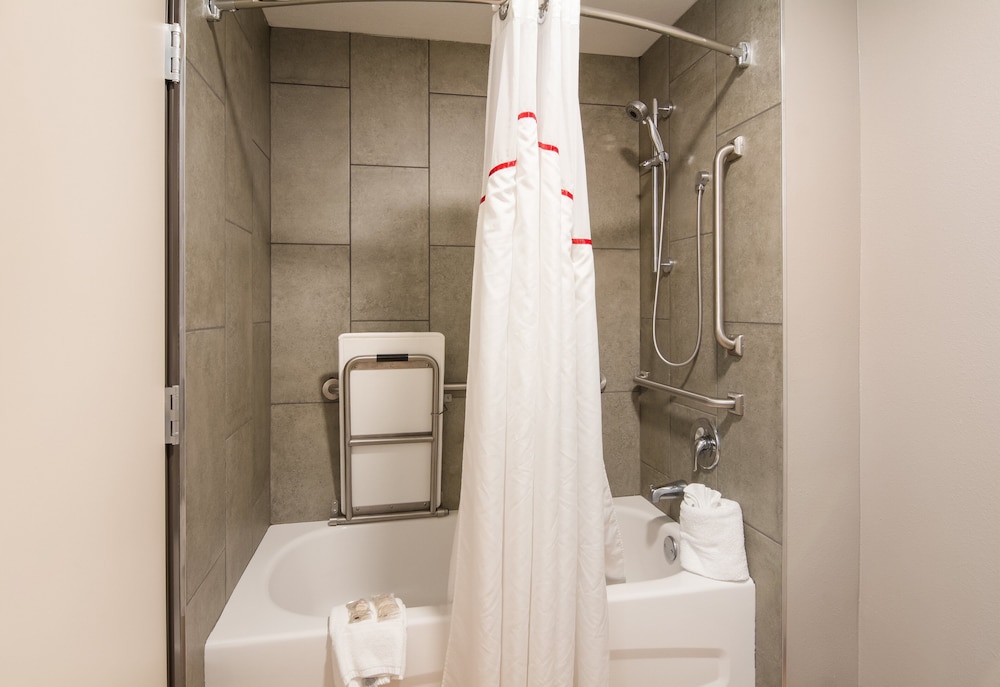 Red Roof Inn Chester - photo 23