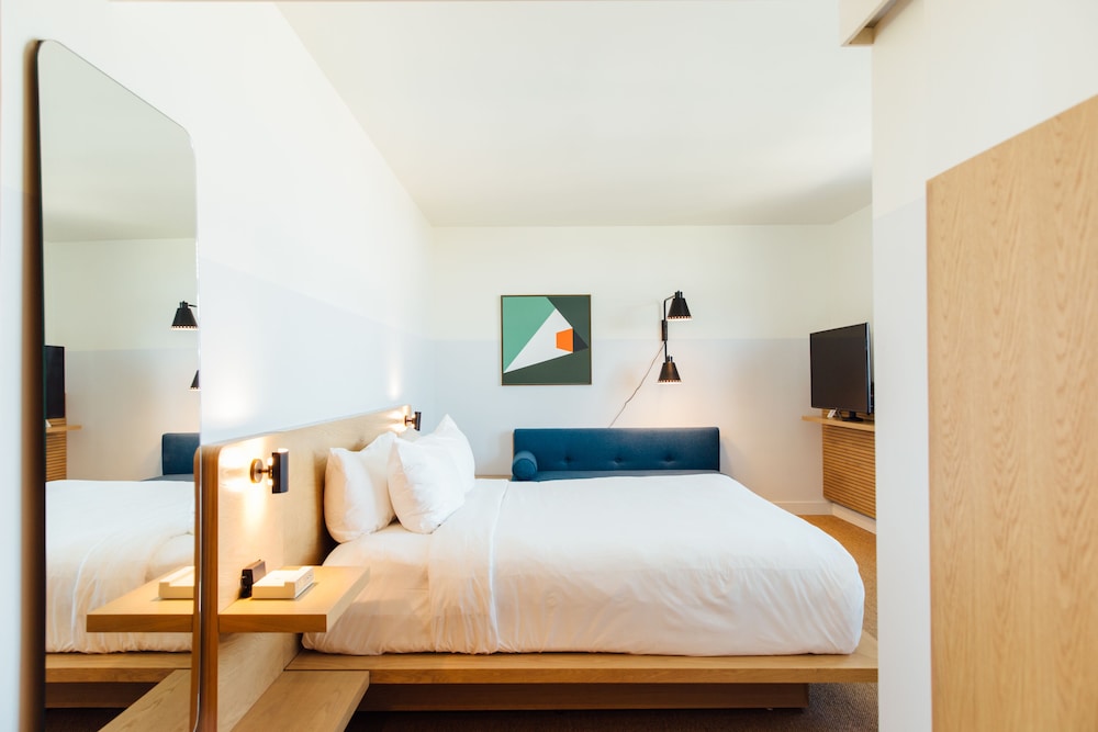 Hotel June West L.A. a Member of Design Hotels - photo 10