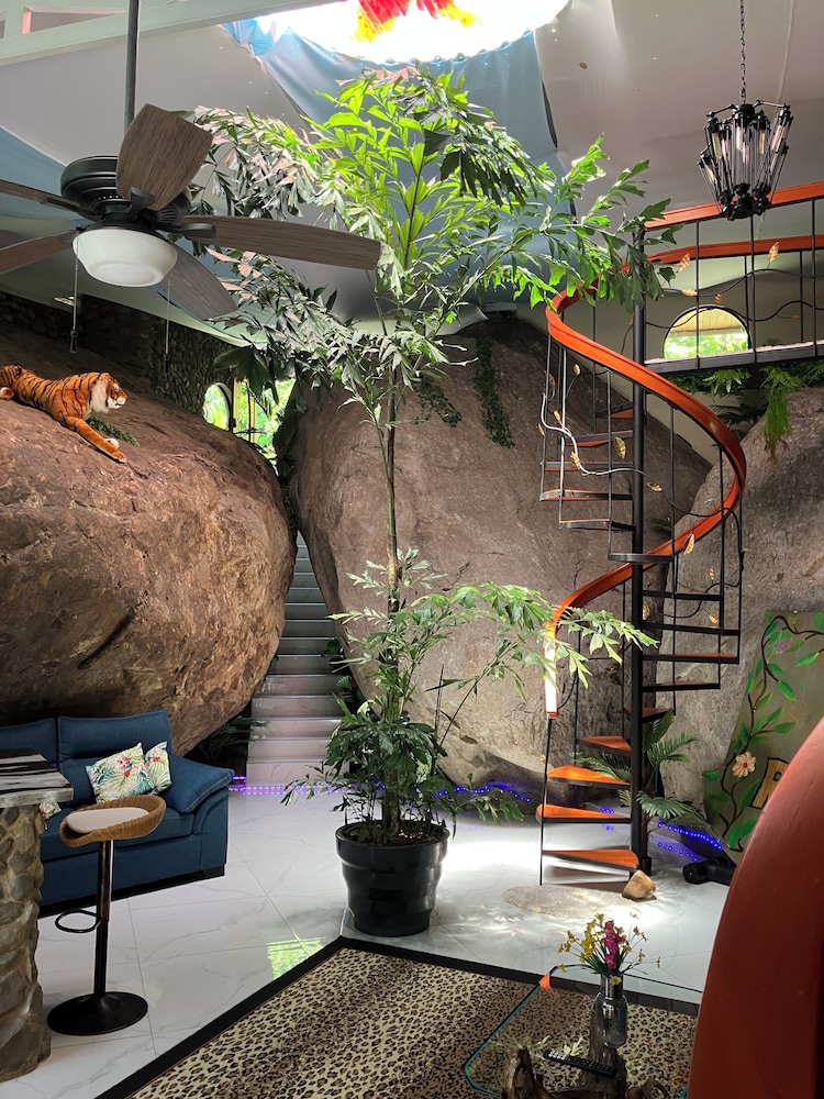 Rocka Verde Retreat in Puntarenas, Costa Rica